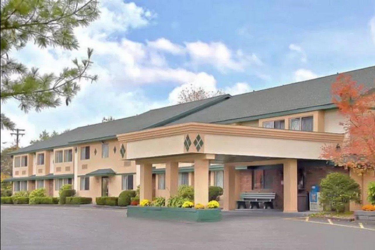 Americas Best Value Inn New Paltz Zewnętrze zdjęcie